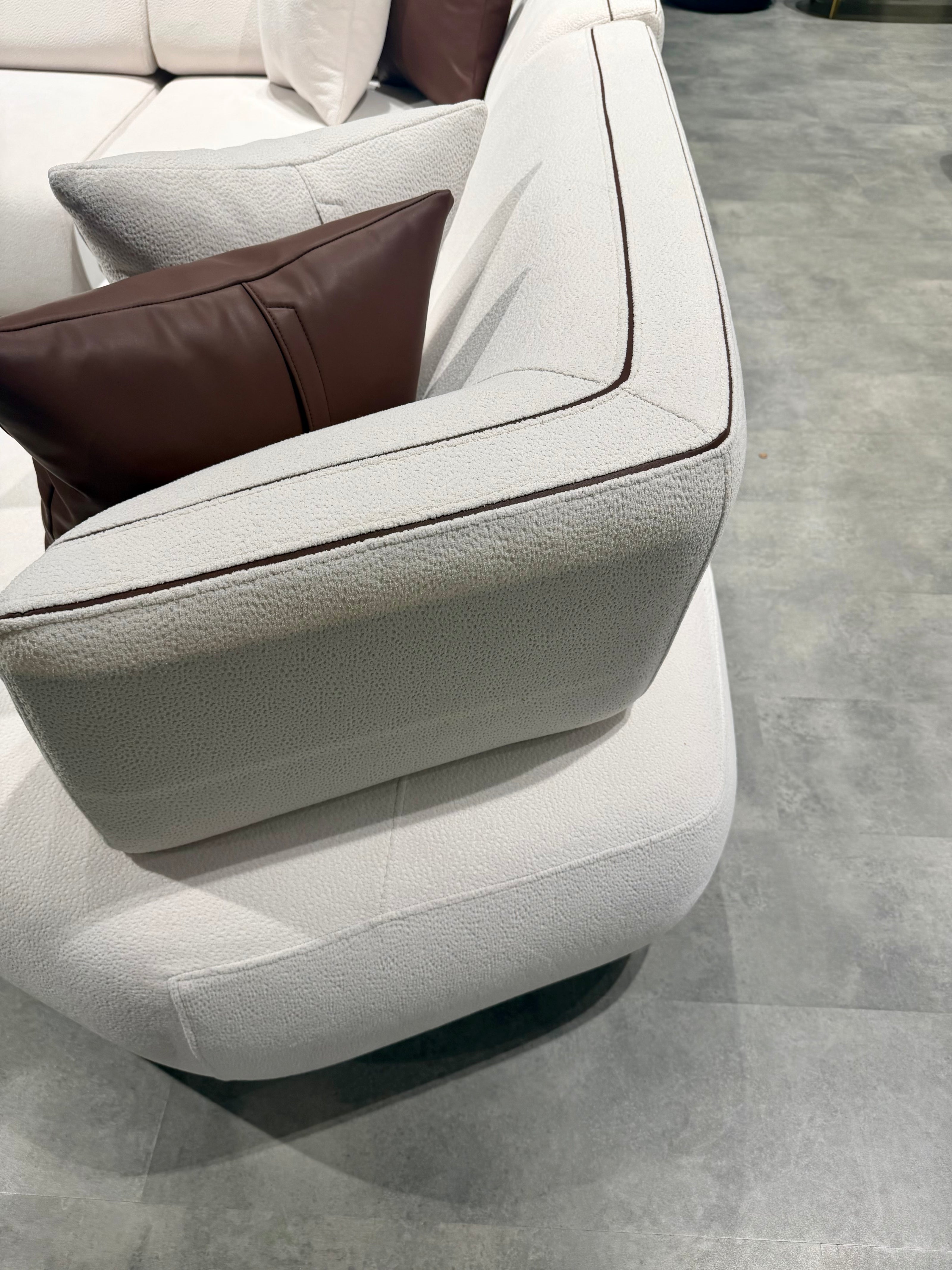 ICON Corner sofa 335/245 cm