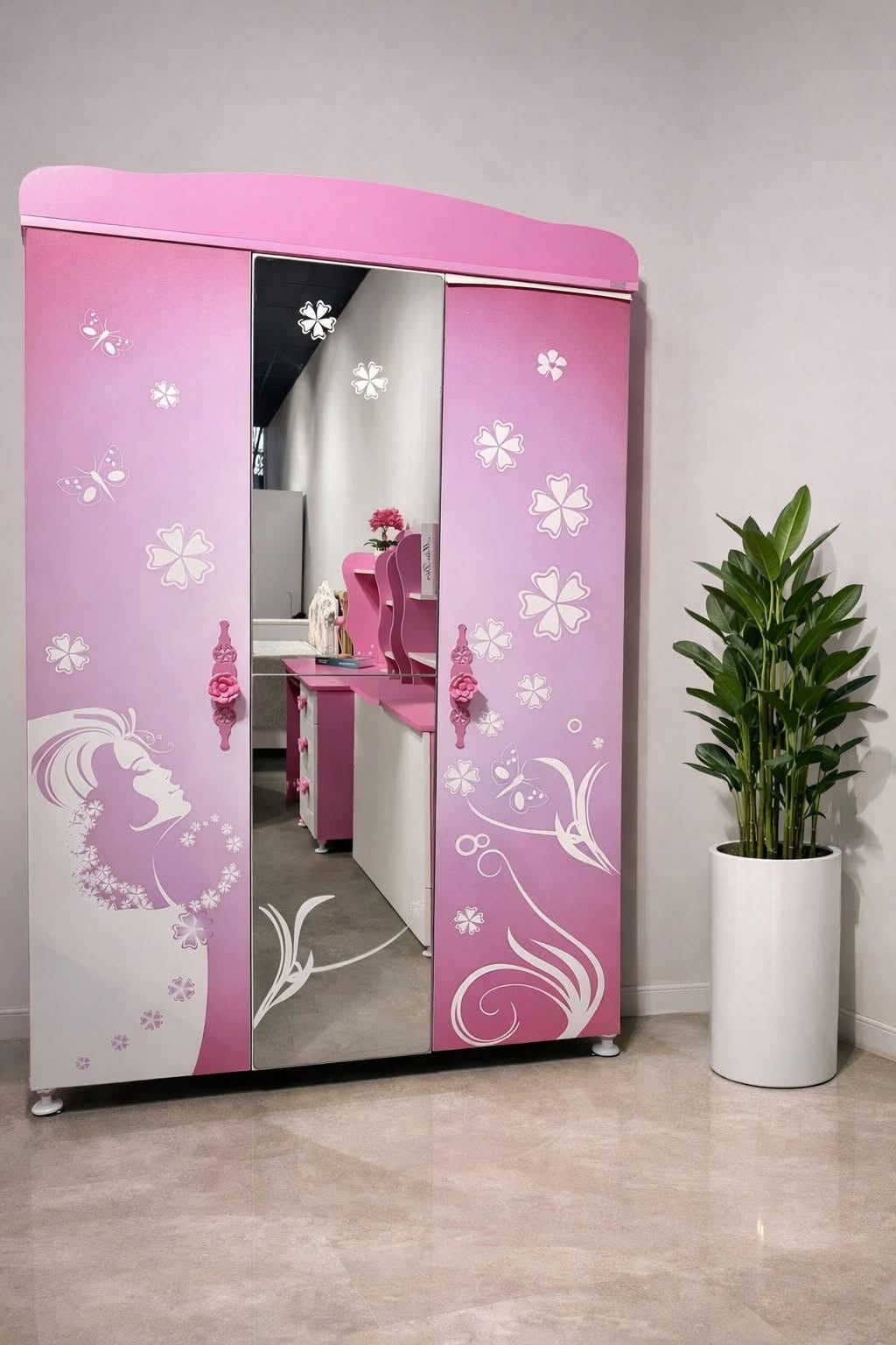 PRINCESS Young room