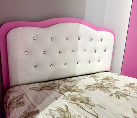PRINCESS Young room