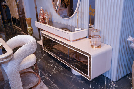 TESLA PLATIN  Трапезария