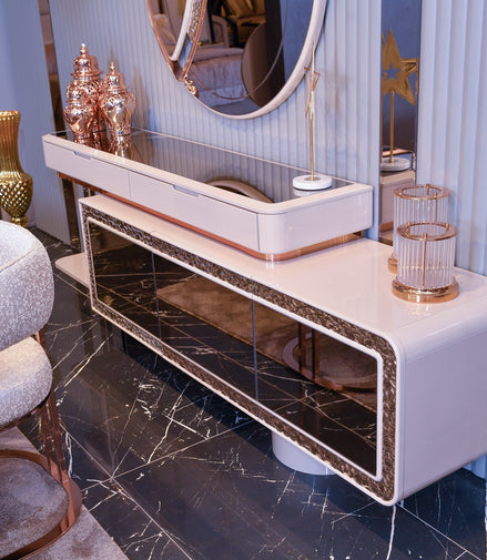 TESLA PLATIN  Трапезария