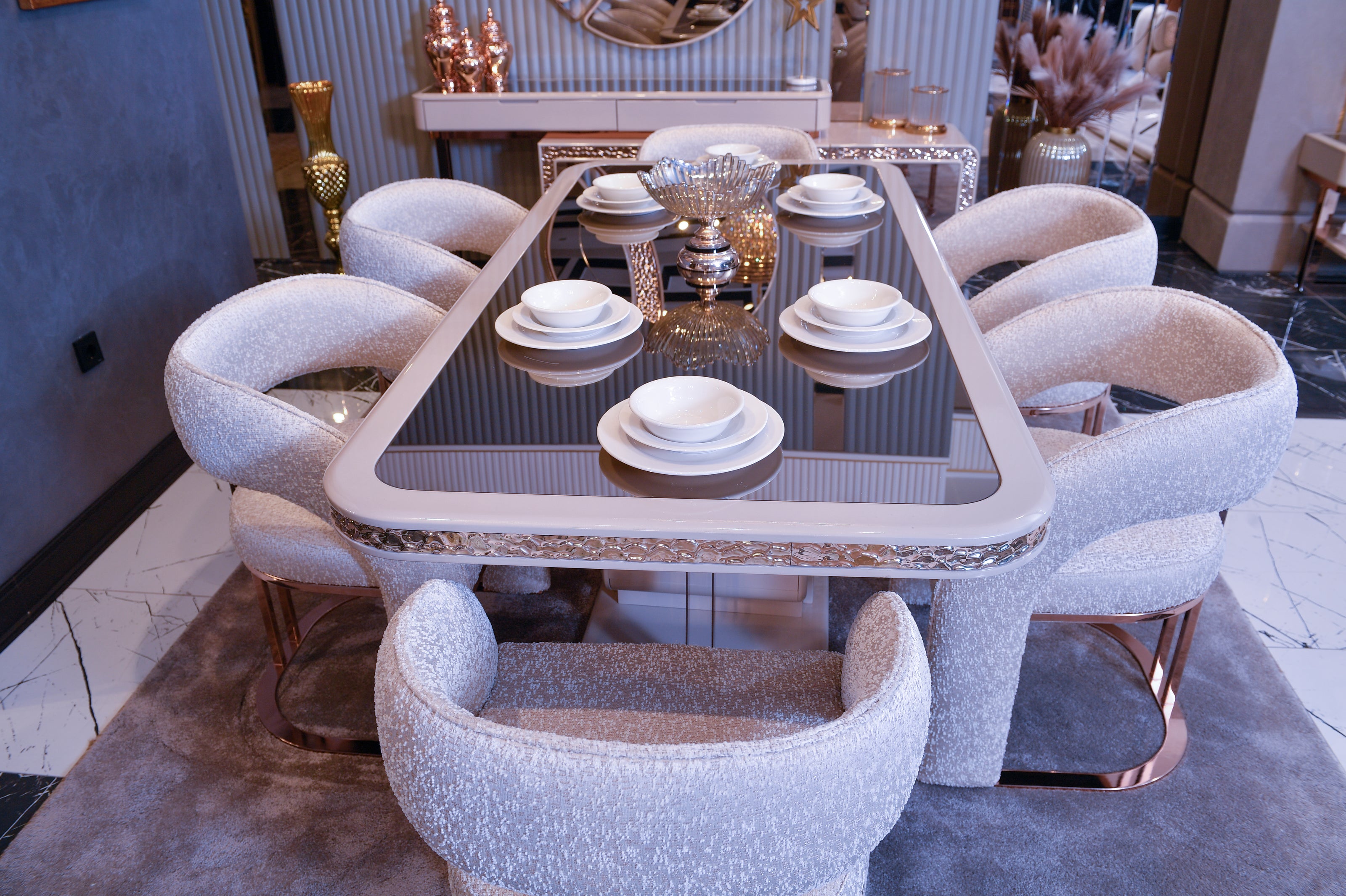 TESLA PLATIN  Трапезария