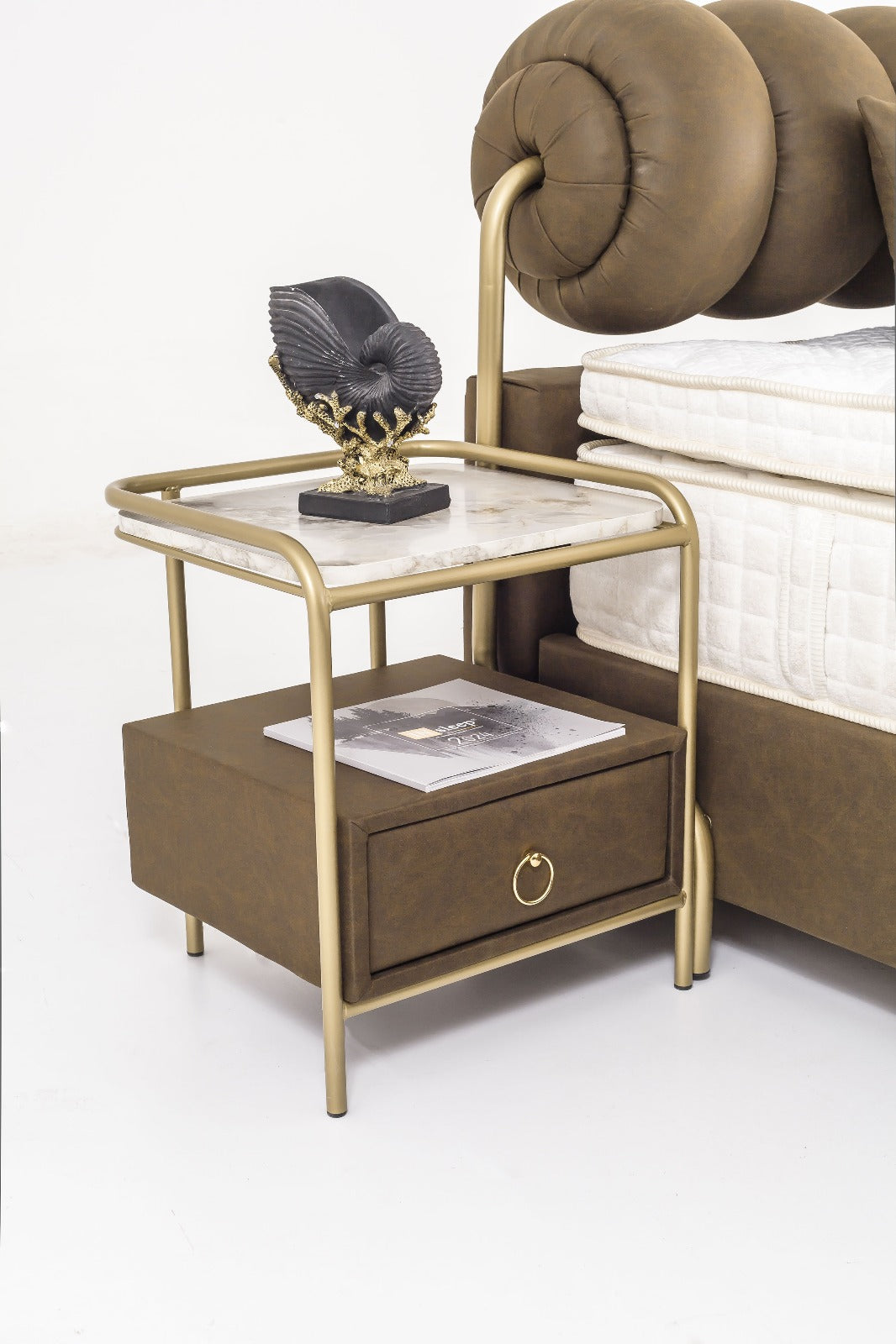 TITANIC BED + TITANIC MATRESS