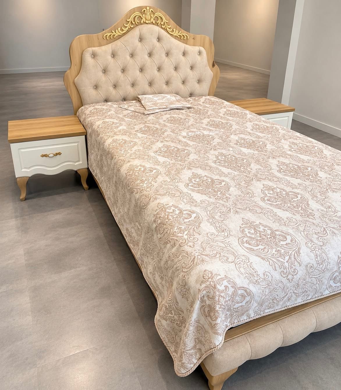 BALAT Young room